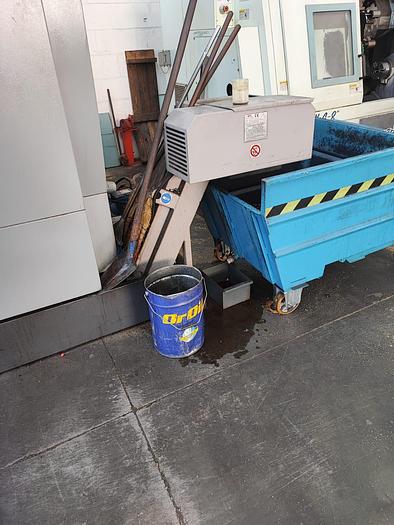 Usato Centro di lavoro verticale COMU CLV 1400