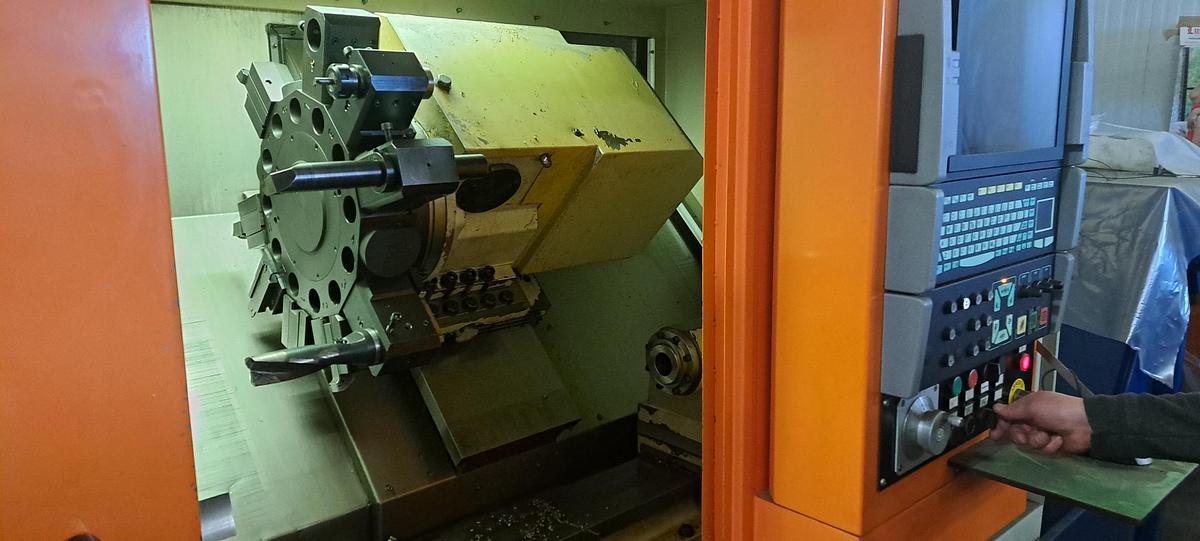 Usato Tornio a 2 assi MENTI MNT CNC 430 | CNC Siemens