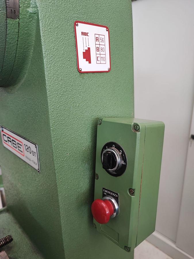 Usato Stozzatrice verticale CABE 120 ST