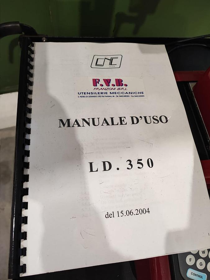 Usato CNC SRL LD.350 Proiettore di profili elettronico da banco