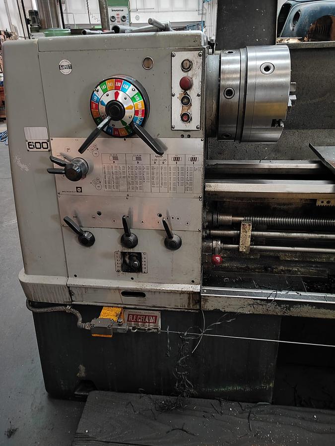 Usato Tornio parallelo COLCHESTER 600 | 300x3000x90