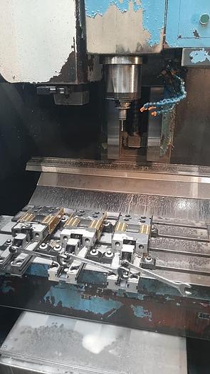 Usato Centro di lavoro verticale SUPERMAX YCM-VMC-65