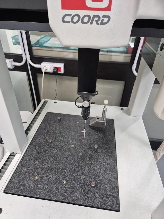 Usato Macchina di misura a coordinate 3D COORD 3  | 1500x1000x800