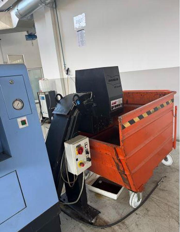 Usato Centro di lavoro verticale DOOSAN MYNX 540 | 1020x510x625 | 4°asse | Fanuc