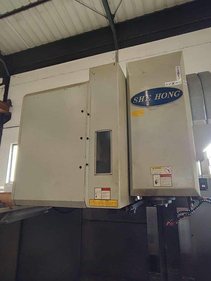 Usato Centro di lavoro verticale HARTFORD VMC 2060A