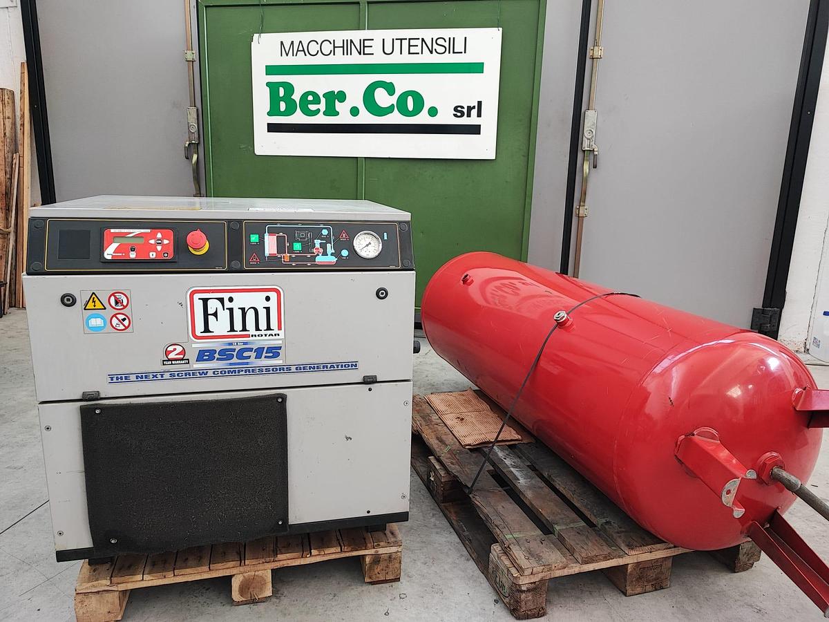 Usato Compressore industriale a vite silenziato FINI BSC 15 + Essicatore CECCATO DLX50 + serbatoio 500Lt