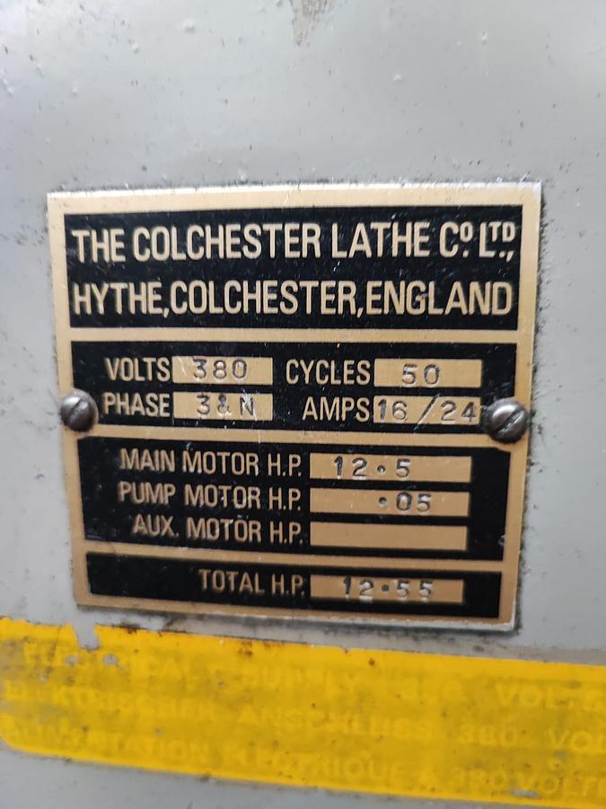 Usato Tornio parallelo COLCHESTER 600 | 300x3000x90