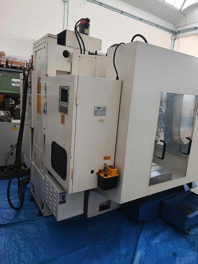 Usato Centro di lavoro verticale DART VMC 800 | 800x500x450 | CNC Fanuc