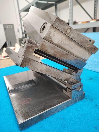 Usato CUTER barra seno doppio con piano magnetico 150x250 per rettifiche