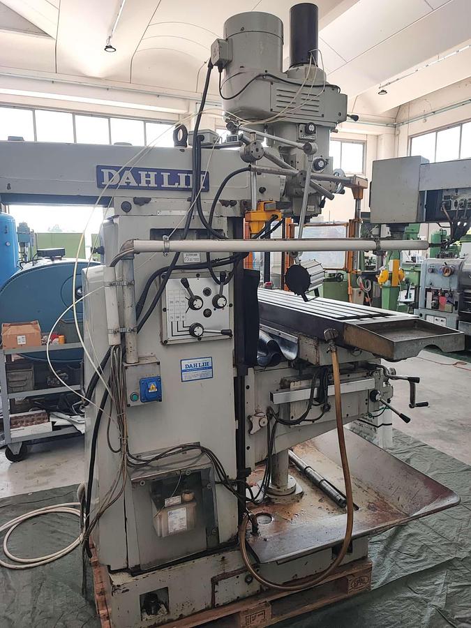 Usato Fresatrice a testa veloce DAHLIH DL-GH950 | 950x350x470 | Visualizzata