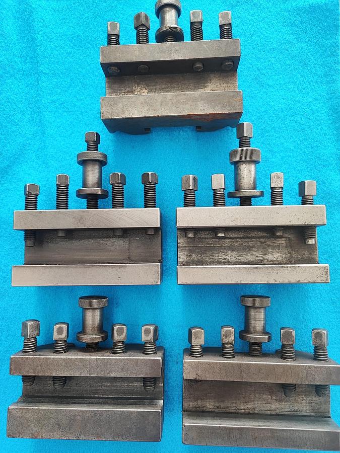 Usato Cartelle portautensili TIPO C per torretta tornio - interasse 115