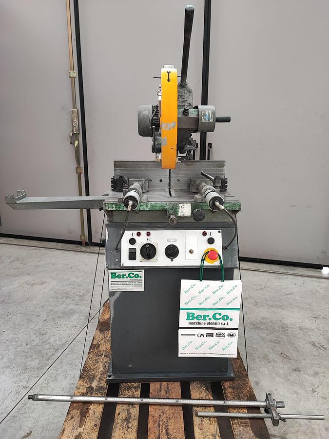 Usato Troncatrice a disco manuale MACC TA 400 S