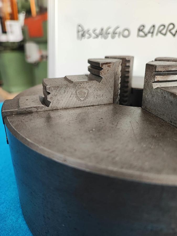 Usato BISON 200 mandrino singola guida, 3+3 griffe