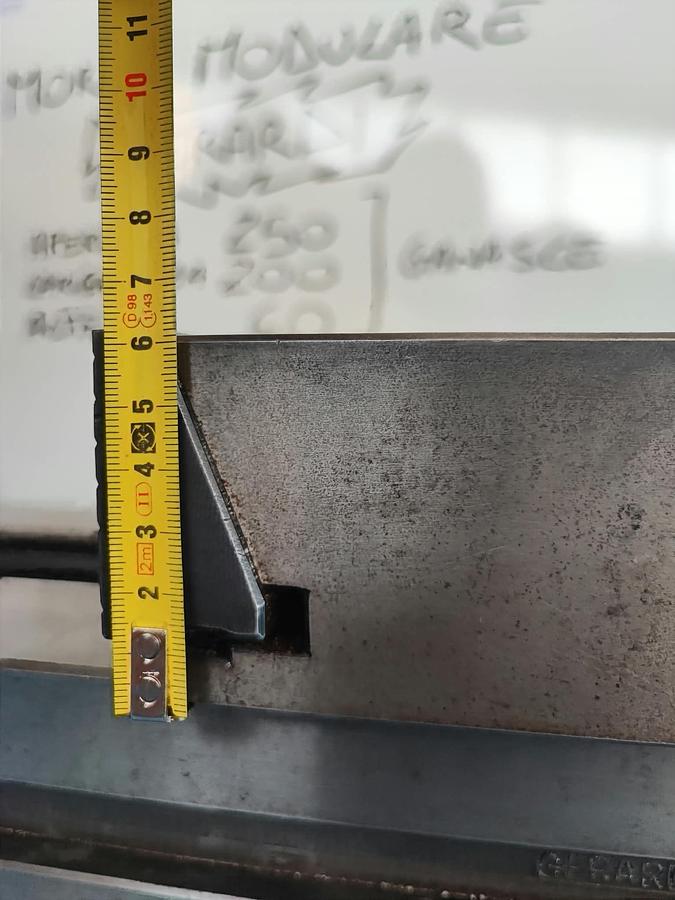 Usato GERARDI morsa modulare 250x150 mm per fresatrici e centri di lavoro cnc