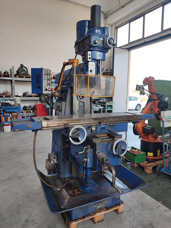 Usato Fresatrice a testa veloce DAHLIH DL-GH950 | 950x350x470 | Visualizzata