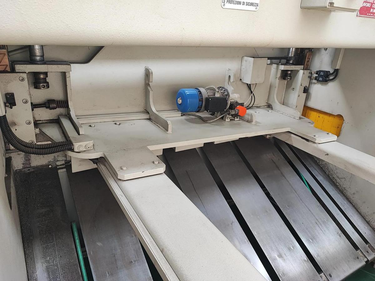 Usato Cesoia a ghigliottina motorizzata trancia lamiera I.MA.L CCO 20/4-6 | 2050x6 mm
