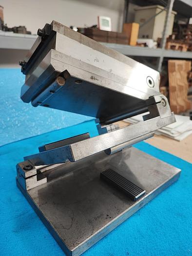 Usato CUTER barra seno doppio con piano magnetico 150x250 per rettifiche