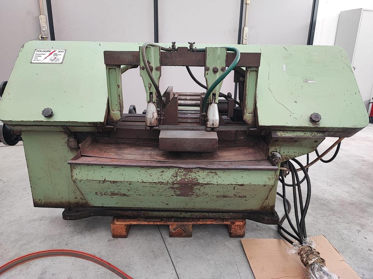 Usato Segatrice a nastro automatica FOLGORE 300