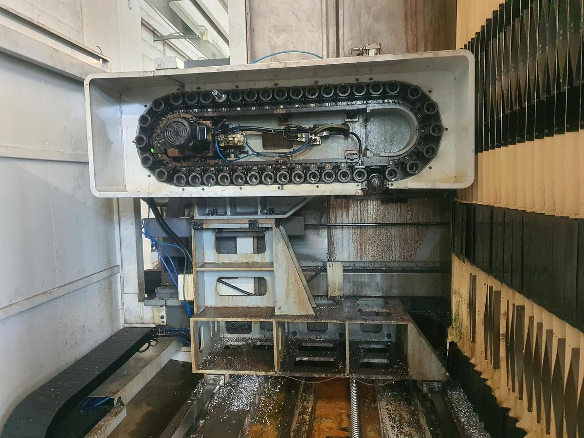 Usato Centro di lavoro verticale PERFECT JET MV206 | 1400x600x600 | CNC Selca