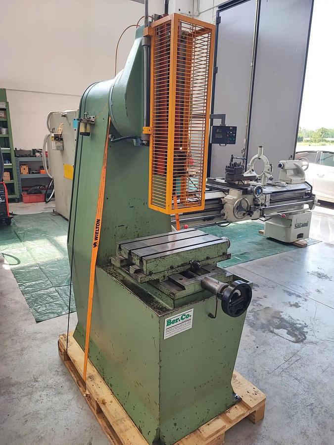 Usato Stozzatrice automatica verticale CAMS 200 SAC