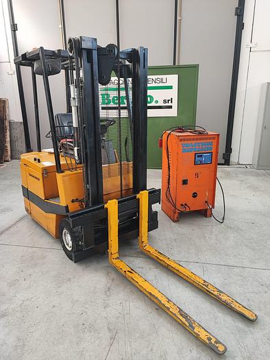 Used Jungheinrich carrello elevatore elettrico 12 q.li