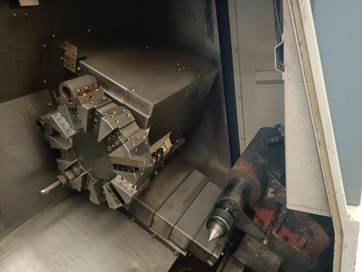 Usato Tornio CNC a 2 assi AKIRA SEIKI SL 25
