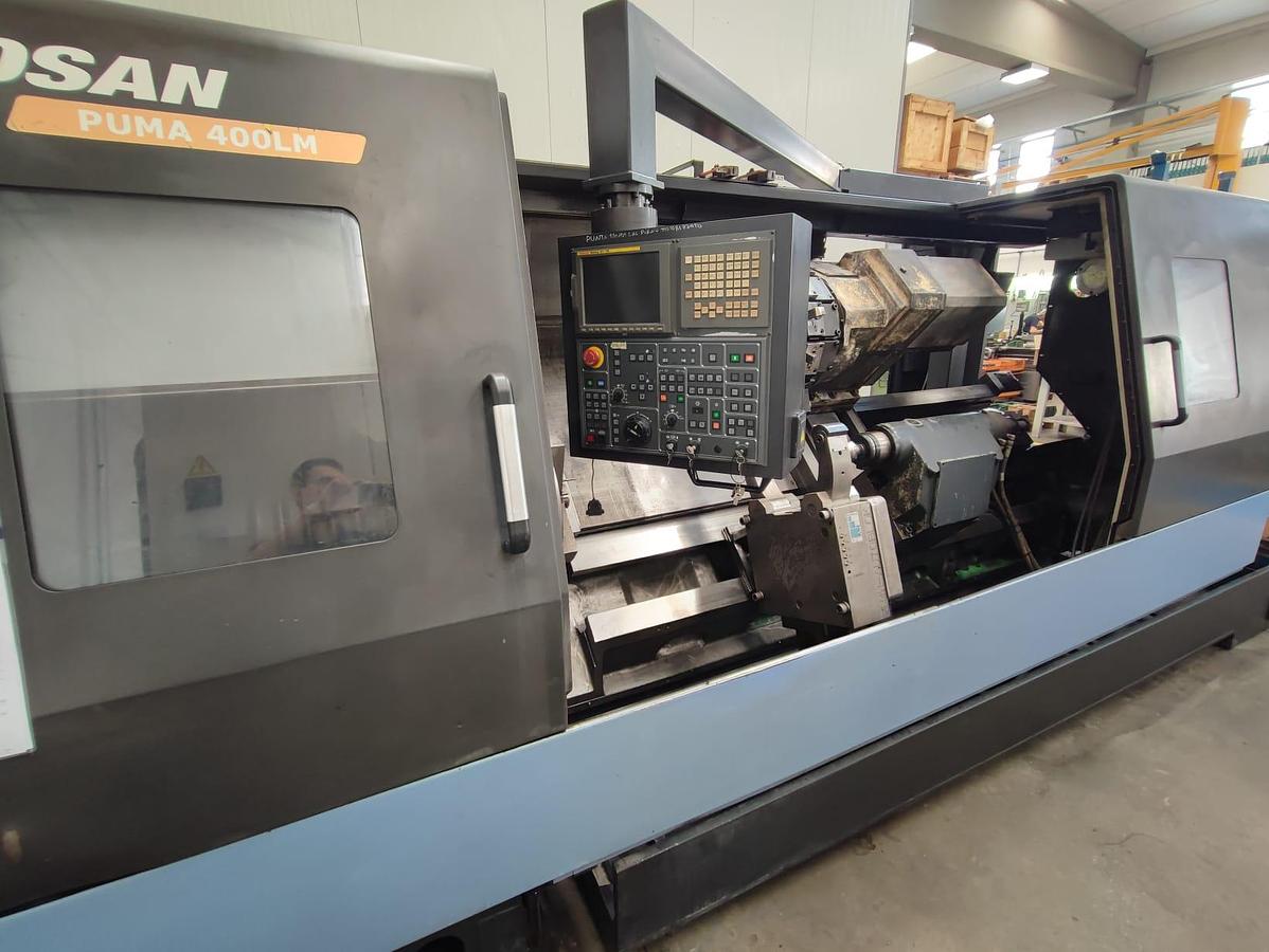 Usato Tornio motorizzato DOOSAN 400 LMB con asse Y | CNC Fanuc