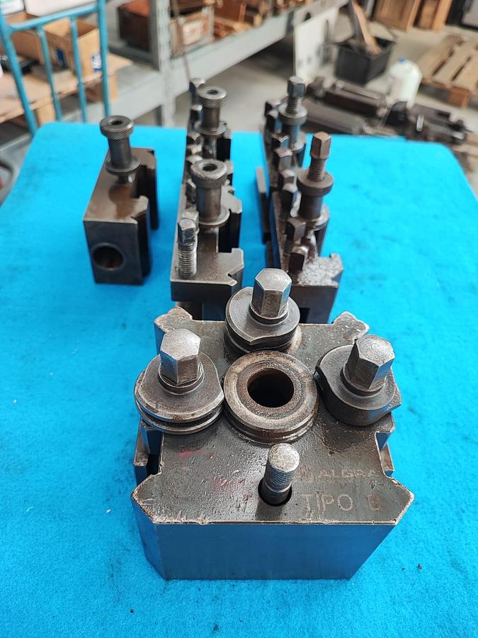 Usato ALGRA torretta tipo B, completa di 5 cartelle porta utensili