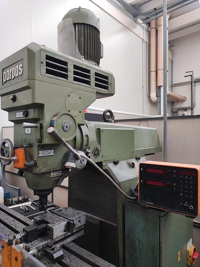 Usato Fresatrice a testa veloce PARPAS FV-A | 800x400x450 | Visualizzata