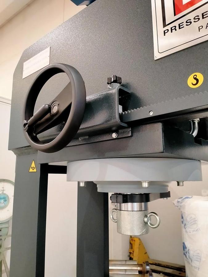 SICMI PFC pressa idraulica da officina con struttura monolitica