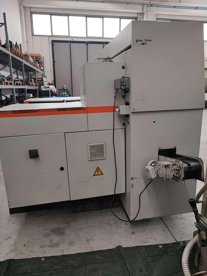 Usato Segatrice a nastro KASTO TWIN A2 completa di accessori