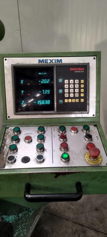 Usato Fresatrice universale verticale INFRATIREA FUS32 |  Testa inclinabile