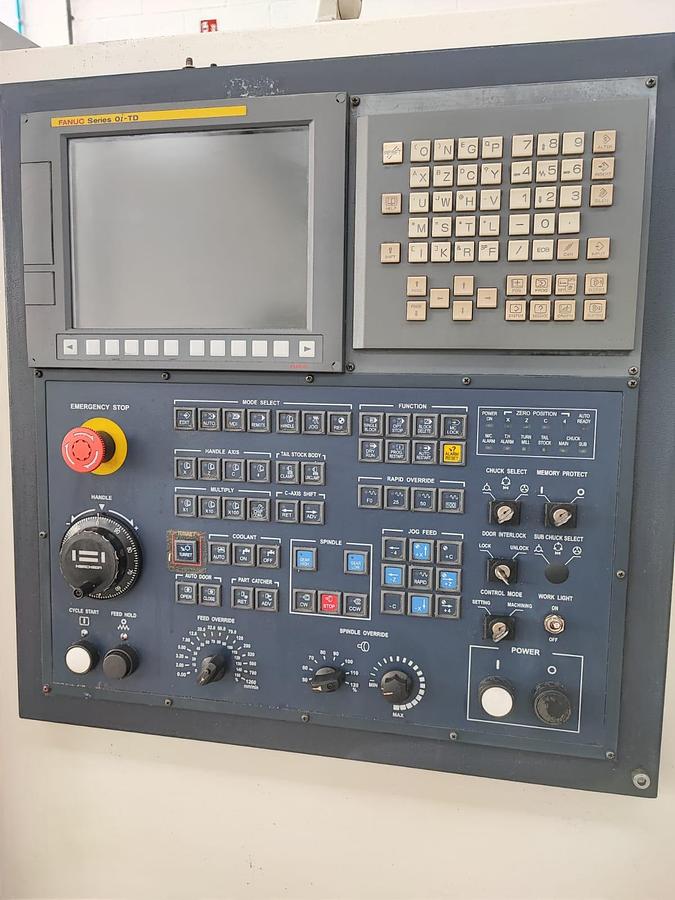 Usato Tornio CNC motorizzato HWACHEON HI-TECH 200BL MC | CNC Fanuc