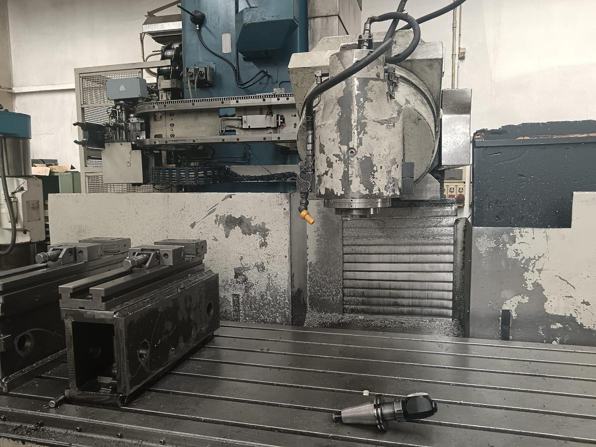 Usato Fresatrice a banco fisso TOS | 4000x1000x1400 | CNC Heidenhain