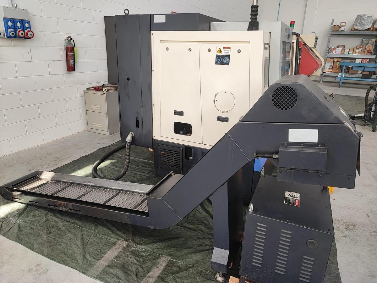 Usato Tornio CNC motorizzato HWACHEON HI-TECH 200BL MC | CNC Fanuc