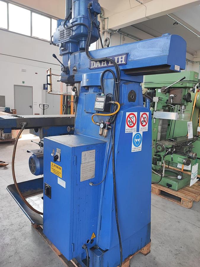 Usato Fresatrice a testa veloce DAHLIH DL-GH950 | 950x350x470 | Visualizzata