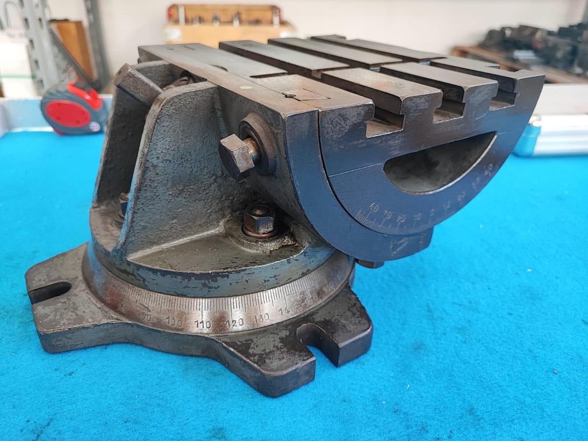 Usato Tavola basculante 220x200 con base girevole millesimale