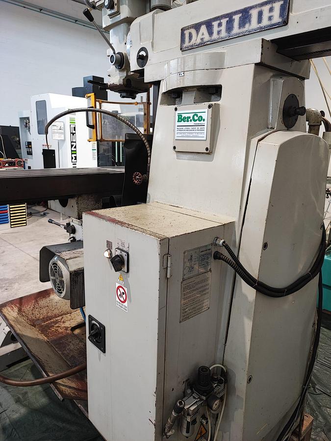 Usato Fresatrice a testa veloce DAHLIH DL-GH950 | 950x350x470 | Visualizzata