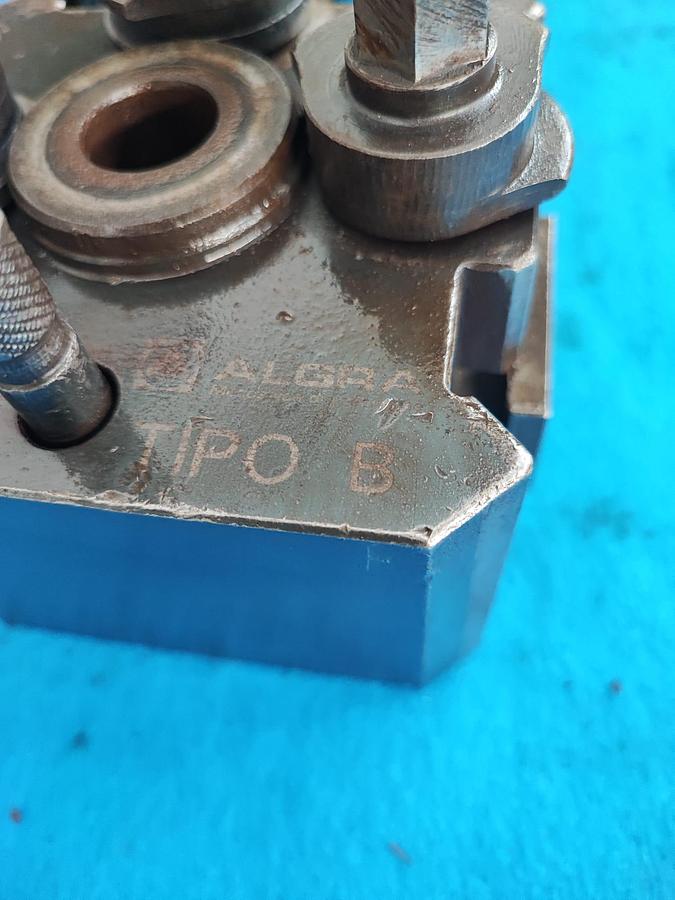 Usato ALGRA torretta tipo B, completa di 5 cartelle porta utensili