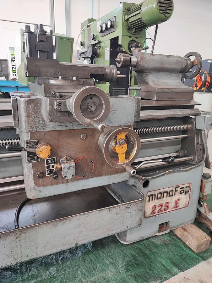 Usato Tornio parallelo ANSELMI MONOFAP 225Ex1000x55