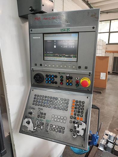 Usato Centro di lavoro verticale MOMAC MC-750