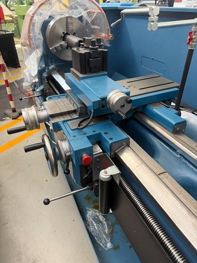 Ricondizionato Tornio parallelo CMT URSUS 250x2000x105 | Parzialmente revisionato