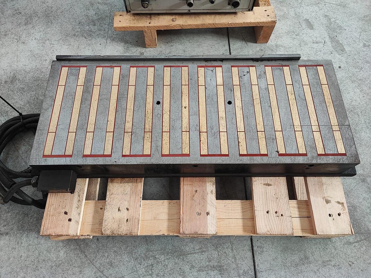 Usato TECNOMAGNETE 800x310xH110 mm piano magnetico per fresatura, completo di centralina