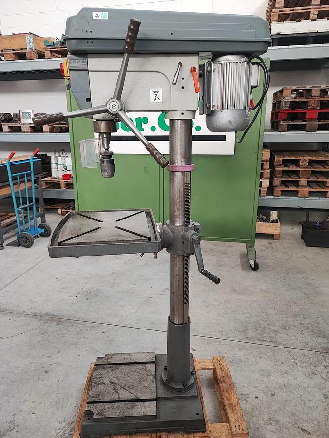 Usato Trapano a colonna OPTIMUM B33 PRO 400V con trasmissione a cinghia - tavola inclinabile