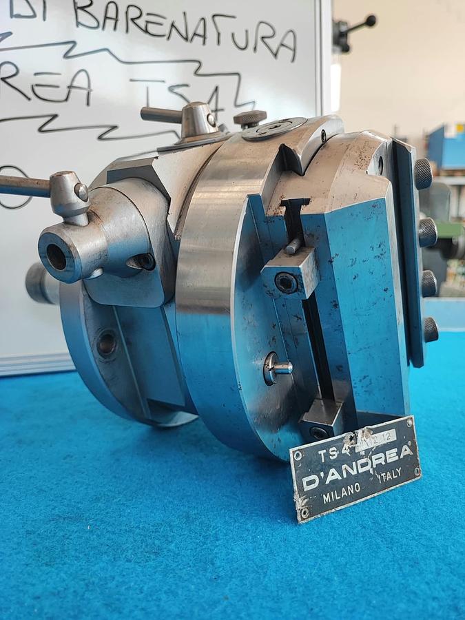 Usato Testina di barenatura e sfacciatura D'ANDREA TS 4 / ISO 50 + accessori