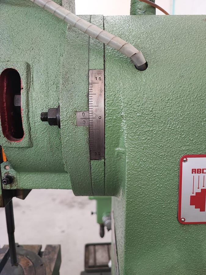 Usato Stozzatrice verticale CABE 120 ST