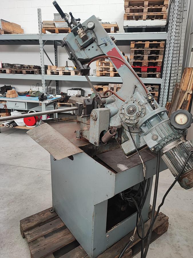 Usato Segatrice a nastro manuale RAIM 22