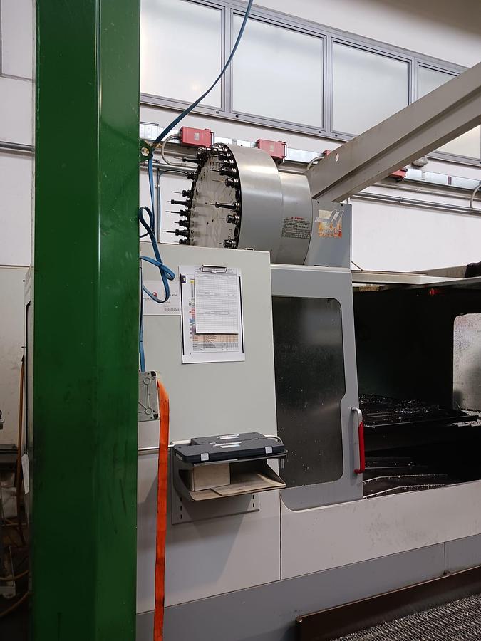 Usato Centro di lavoro con 4/5° asse HAAS VF-8B/40HE | 1626x1016x762
