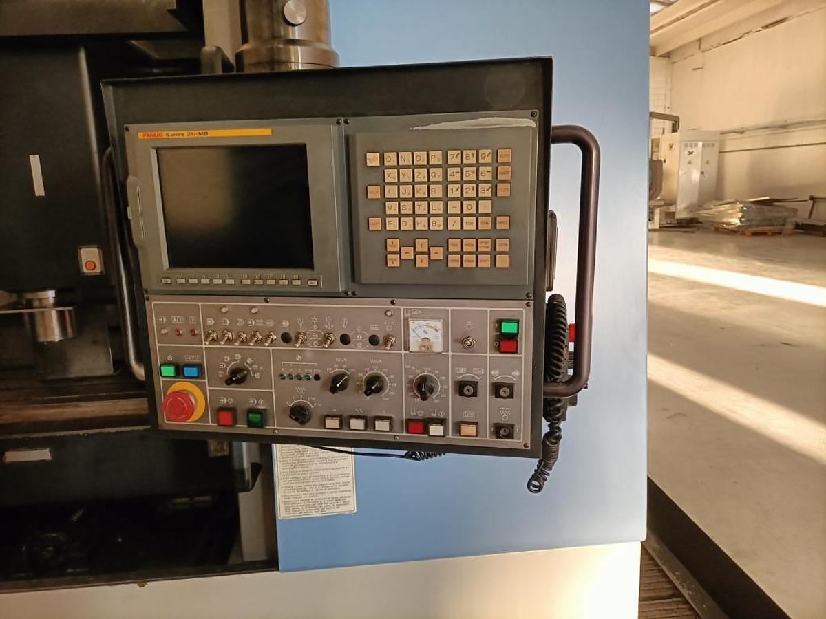 Usato Centro di lavoro verticale DOOSAN MYNX 540 | 