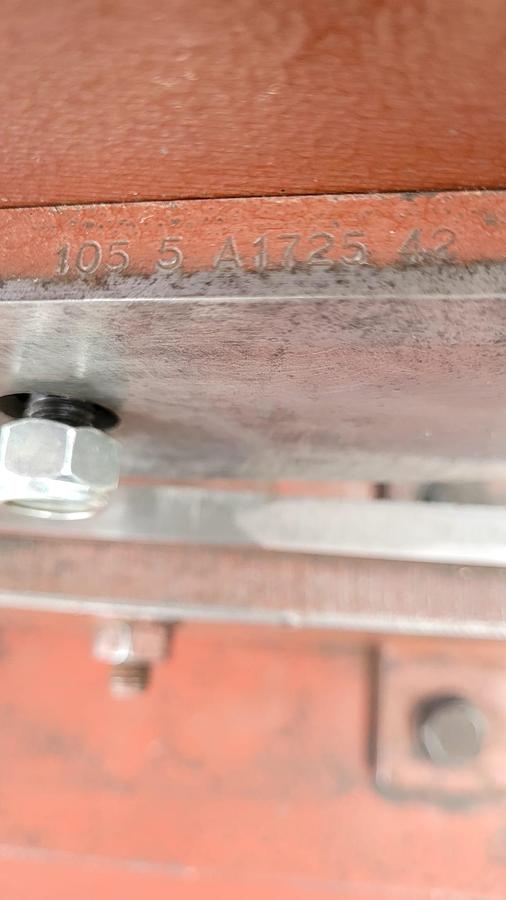 Usato Cesoia a leva con piedistallo FICEP 105 GR.5 adatta per piastre in metallo, lamiere, acciai rotondi e piatti
